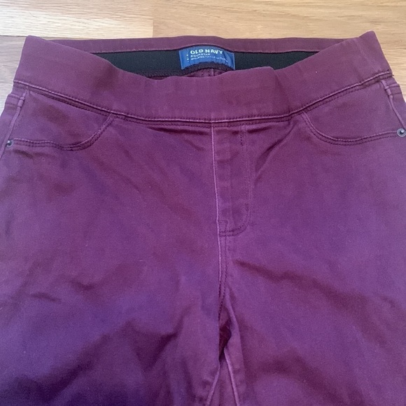 Old Navy Rockstar Mid-Rise Elastic Waist Skinny Jeggings Maroon Women’s 4R - Picture 5 of 15